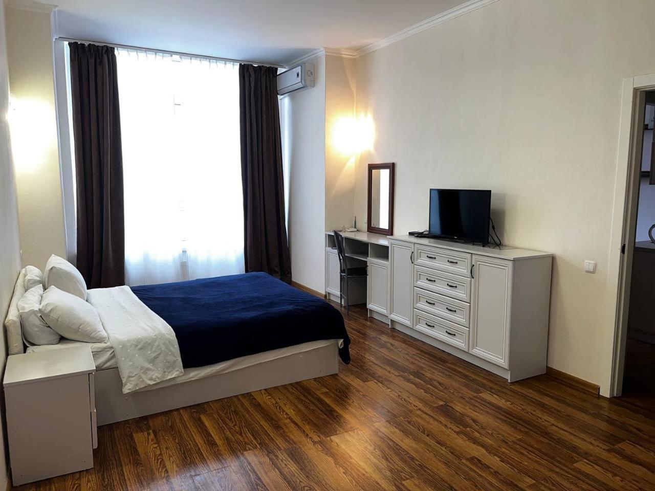 Французький Бульвар 22, Клиника Филатова, Университет Oděsa Exteriér fotografie
