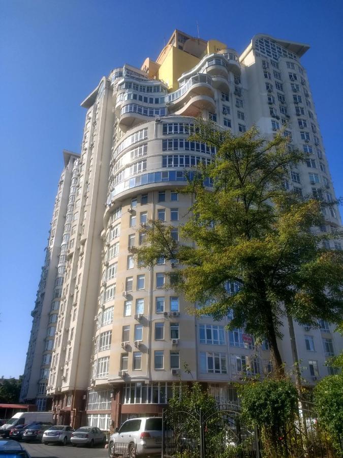 Французький Бульвар 22, Клиника Филатова, Университет Oděsa Exteriér fotografie